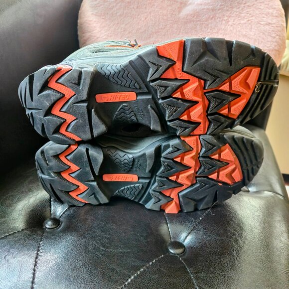 Brand New Men's Size 10 Hi-Tec Mesa Mid Cut Waterproof Hiking Boots - Picture 5 of 5